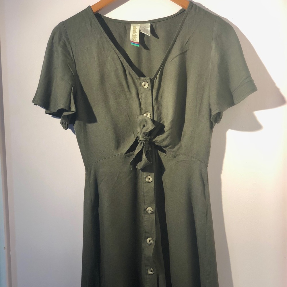 🌻Olive front tie maxi dress🌻
